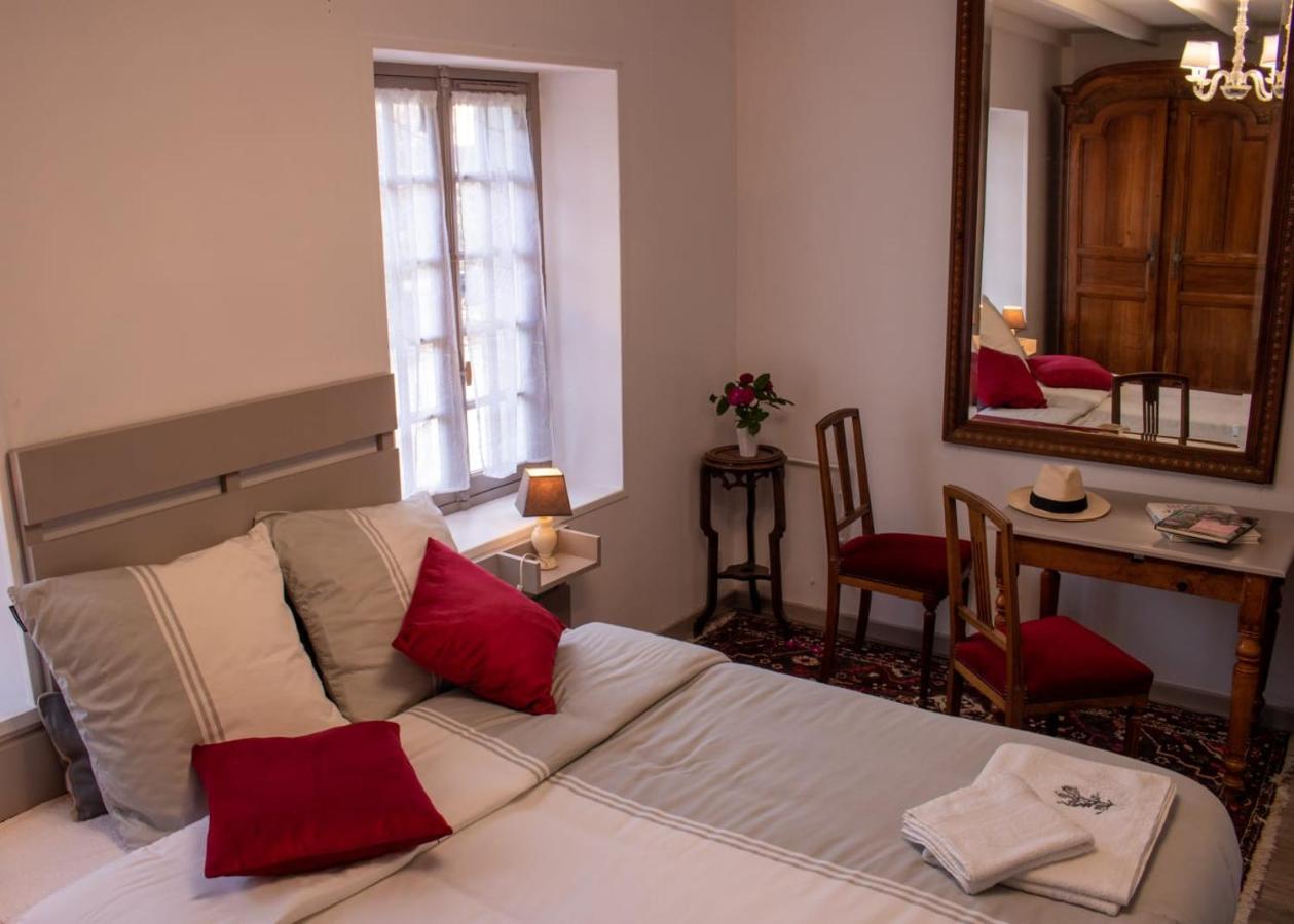 Une Suite Au Jardin Hyenville Exterior foto